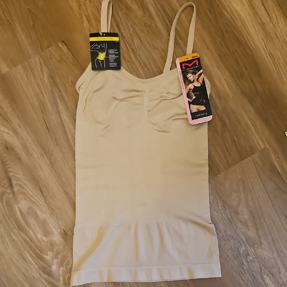 Maidenform Cream Fitted Ruched Camisole